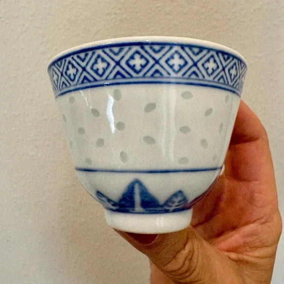 6 Chinese Rice Grain Porcelain Hand Painted Dragon Design Tea Cups - Picture 5 of 10